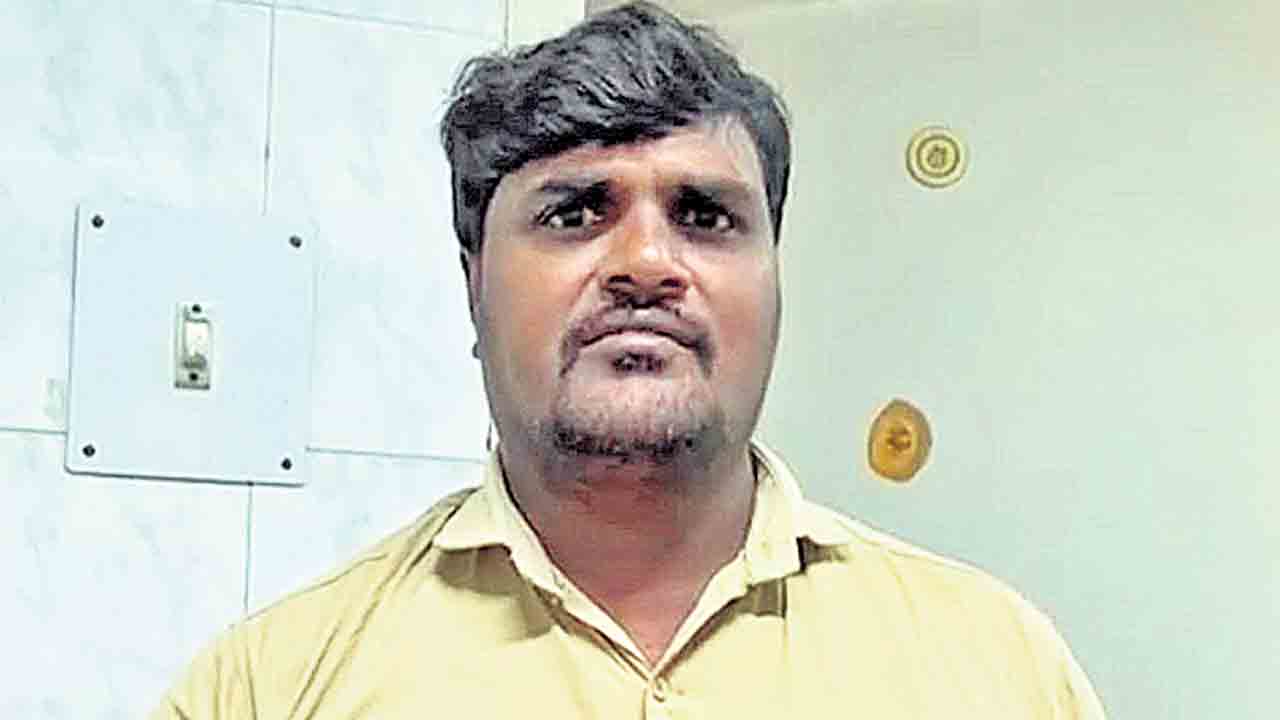 రూ.2.5లక్షలిస్తే కిడ్నీలు.. ఇద్దరితో బేరసారాలు.. లక్షన్నర వసూలు చేసి టోకరా