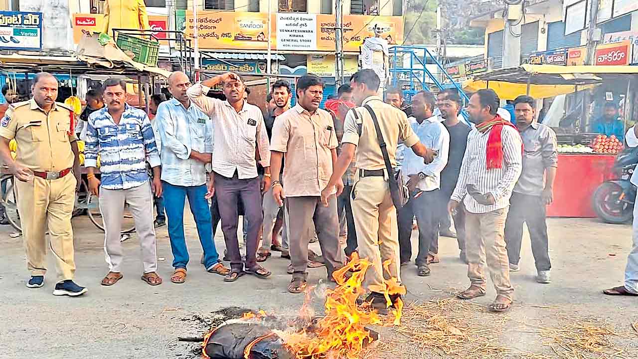 భీమ్‌గల్‌ కాంగ్రెస్‌లో భగ్గుమన్న అసమ్మతి