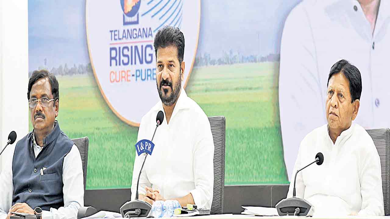 భగీరథ్‌ సరెండర్‌ కాలే.. నడిరోడ్డుపై అరెస్ట్‌ చేశాం