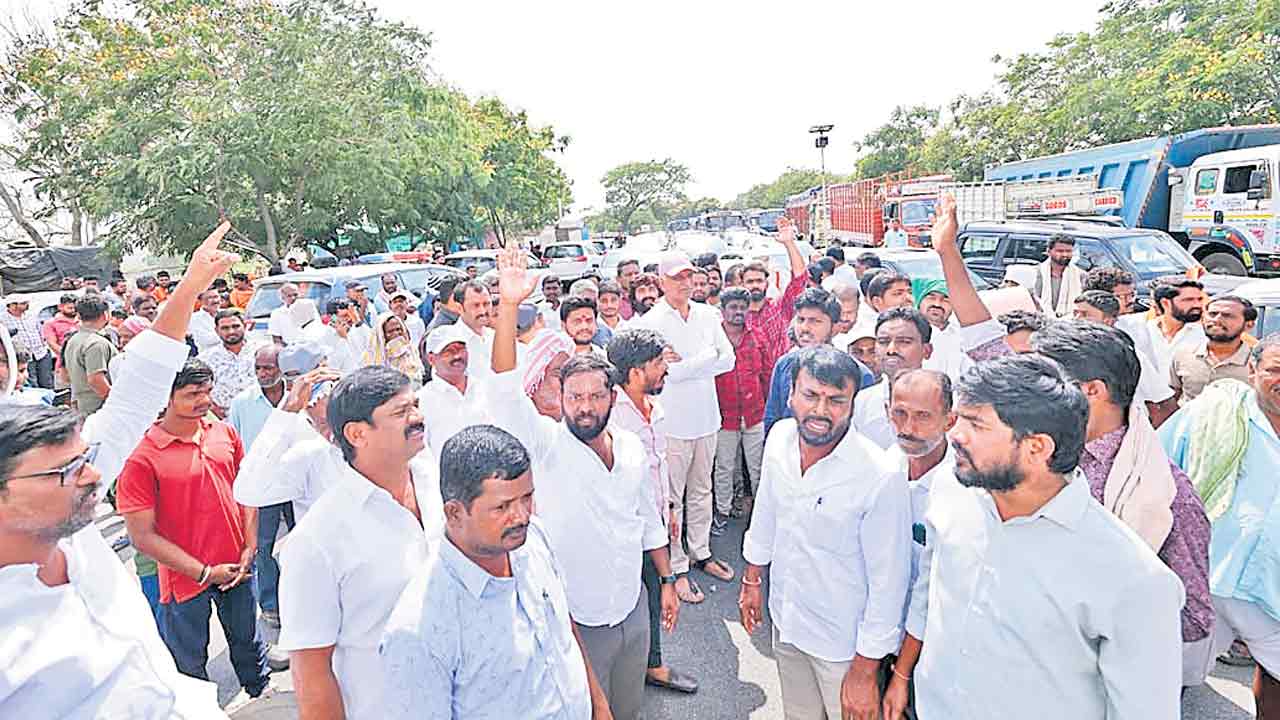 ఎంతమందిని బలి తీసుకుంటవ్‌ రేవంత్‌
