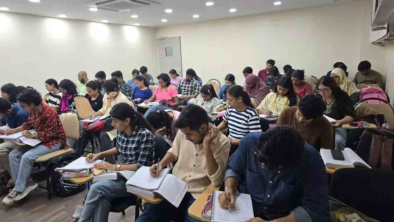 మైనారిటీలకు సివిల్స్‌లో ఉచిత శిక్షణ