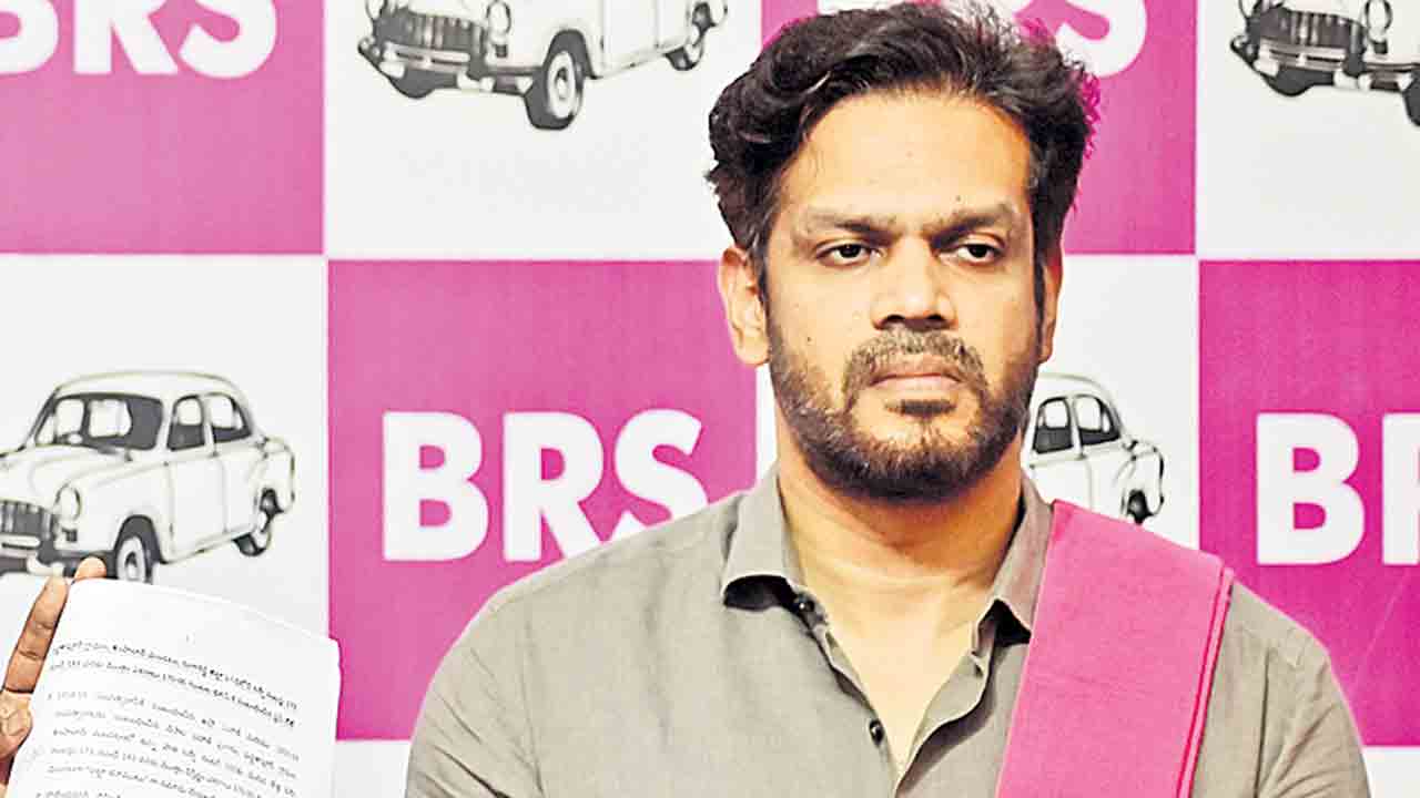 టెమ్రిస్‌ వైస్‌ చైర్మన్‌ అండతోనే భూస్కామ్‌