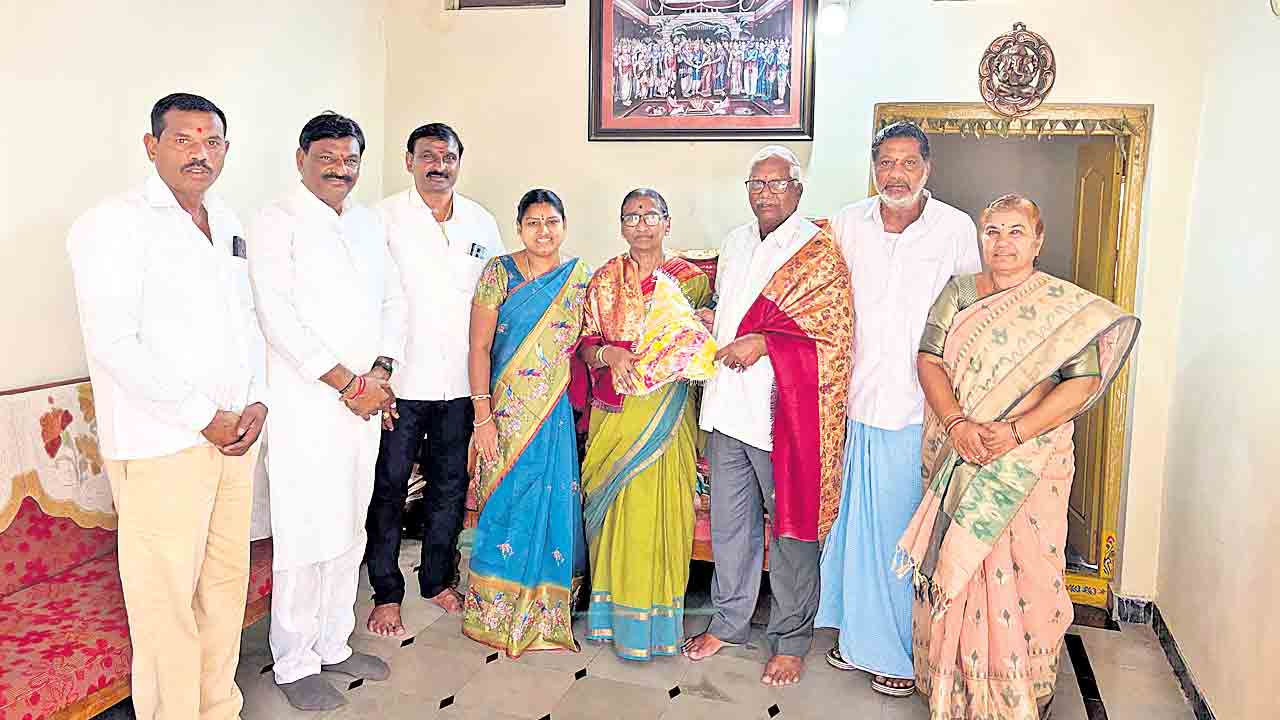 రిటైర్డ్‌ టీచర్‌ రచనకు గుర్తింపు.. ఇంటర్‌లో పాఠ్యాంశంగా ‘గ్రామ దేవతలు-ప్రత్యేకత’
