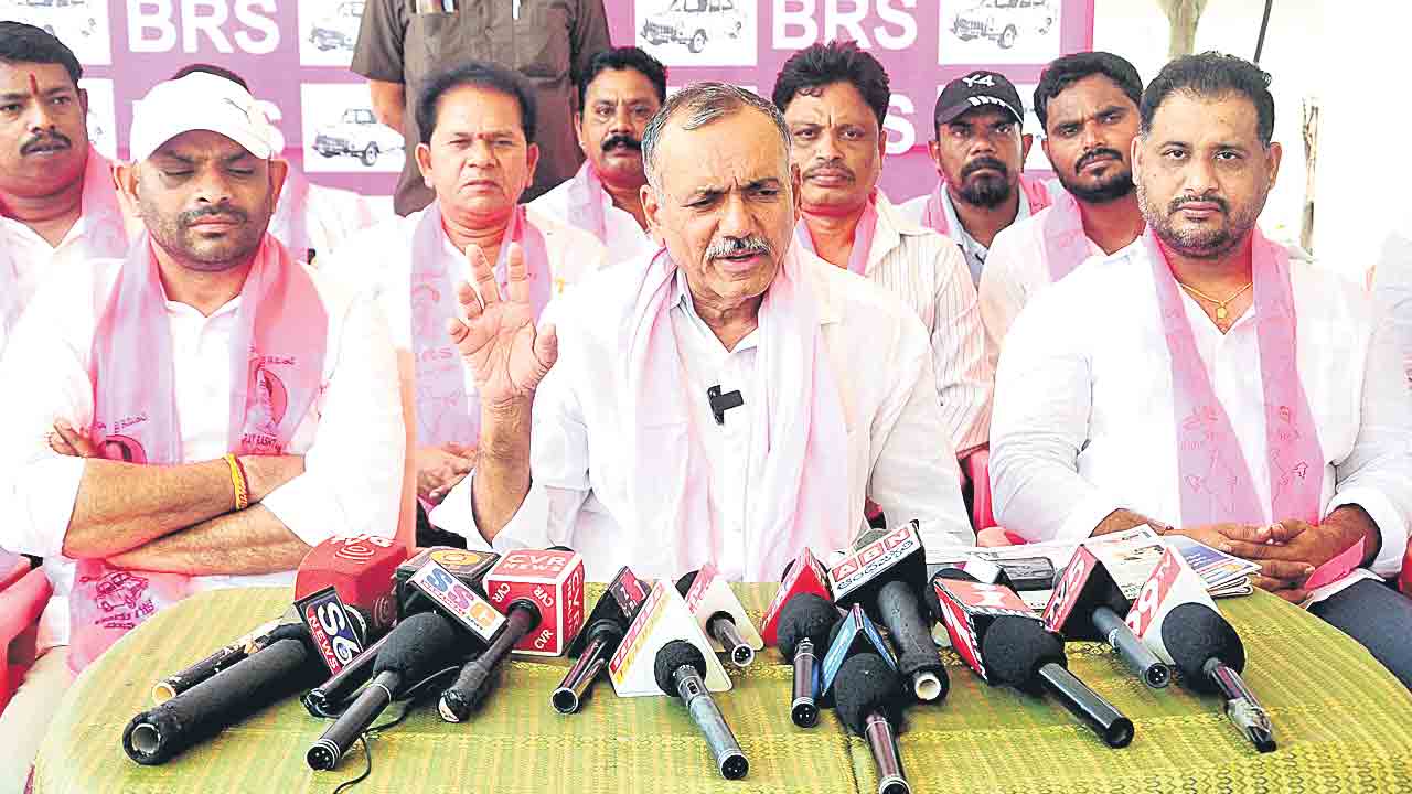 శిలాఫలకాలు కూల్చడం కాంగ్రెస్‌ సంస్కృతి