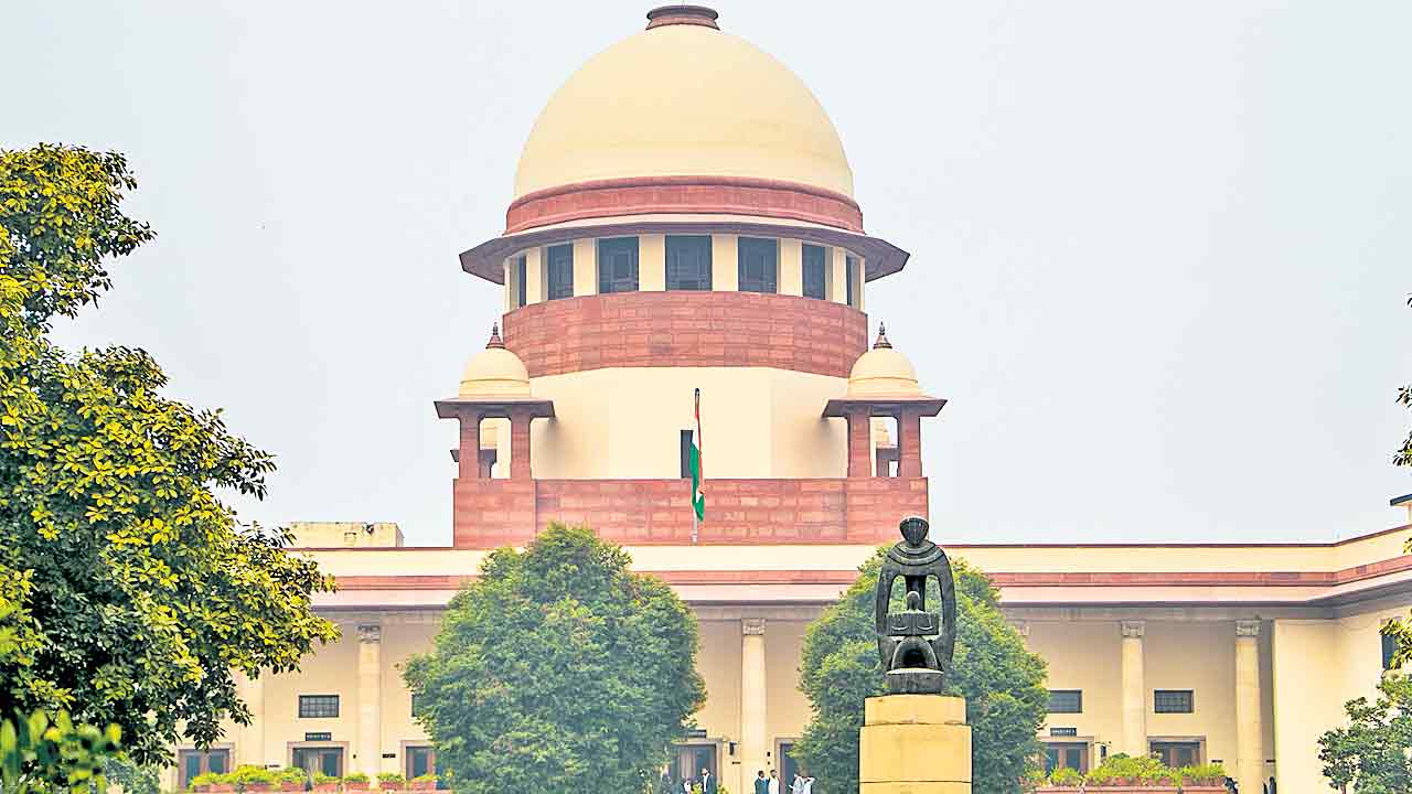 గవర్నర్‌ నిర్ణయంలో జోక్యం చేసుకోలేం
