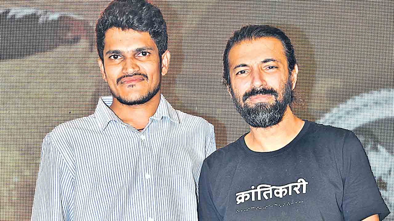 వినోదాలు పంచే ‘సింగ్‌ గీతం’