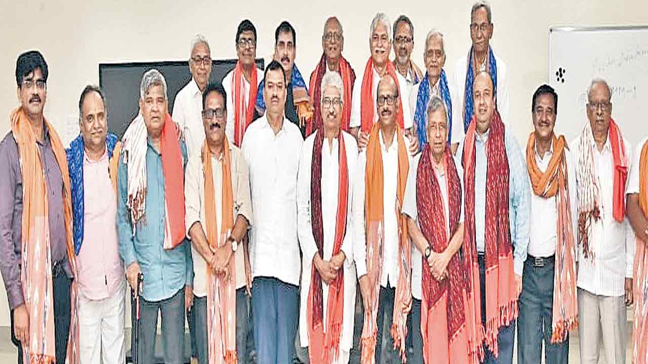 జర్నలిస్టులు టెక్నాలజీని అందిపుచ్చుకోవాలి