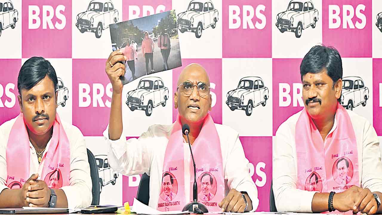 భగీరథ్‌ కేసును నీరుగార్చే కుట్రలు