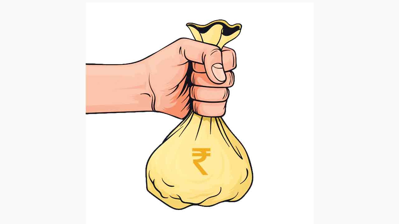 పైసల్‌ కావాలె!