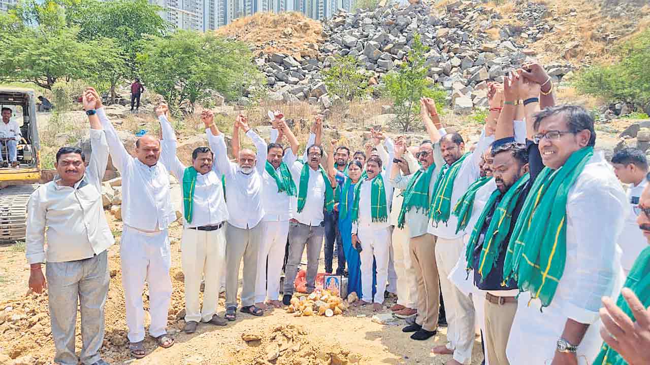 మున్నూరుకాపులు ఐక్యతతో సాగాలి