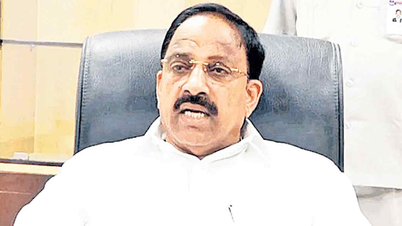 వానకాలానికీ యూరియా కొరత
