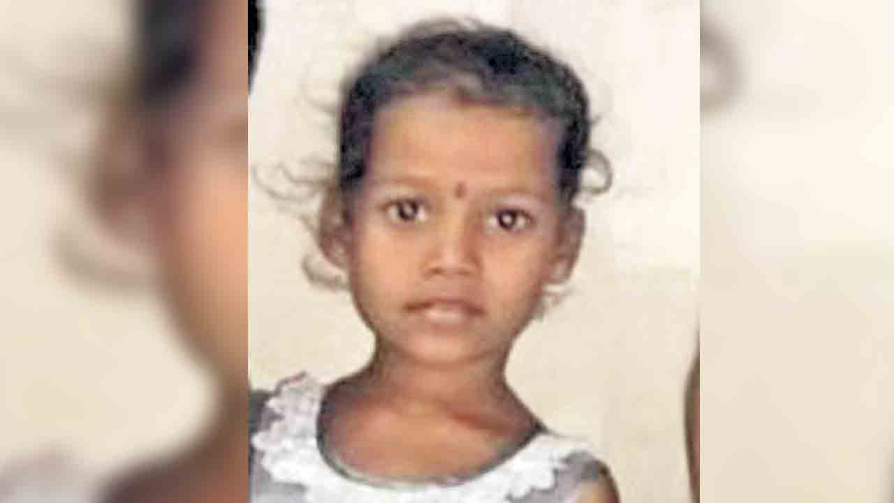 ప్రియుడి మోజులో కూతుర్ని చంపిన తల్లి