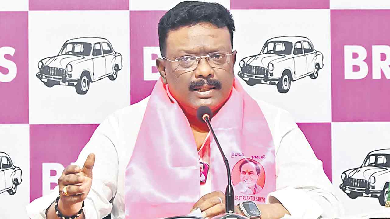 సీపీకే రక్షణ లేకపోతే సామాన్యుల సంగతేమిటి?