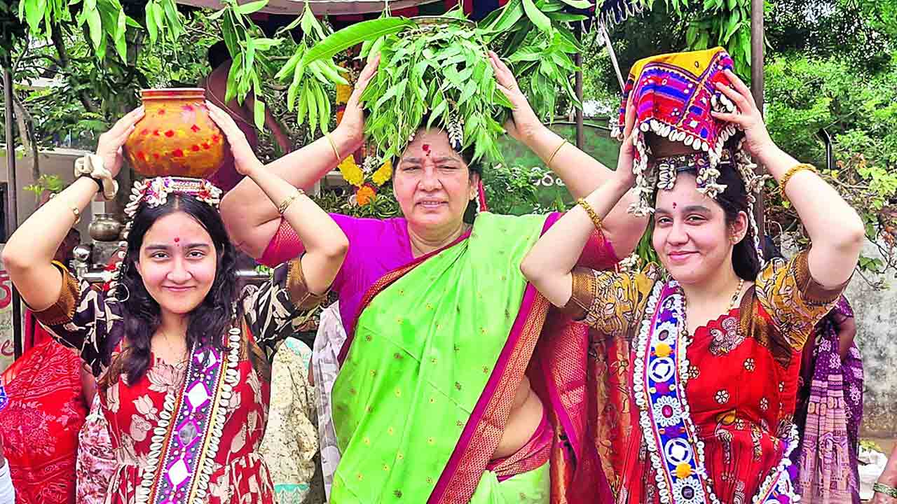 సరస్వతీ అంత్యపుషరాలకు ఆర్టీసీ ప్రత్యేక బస్సులు