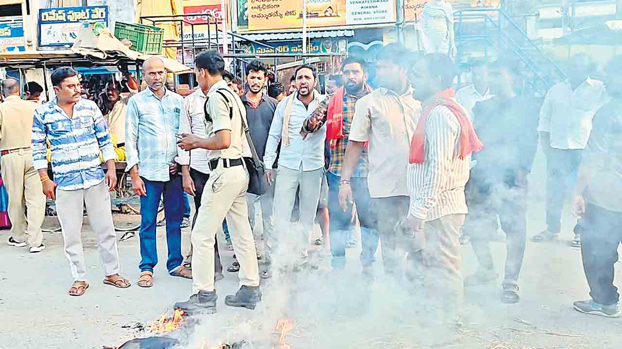 భీమ్‌గల్‌ కాంగ్రెస్‌లో భగ్గుమన్న అసమ్మతి!