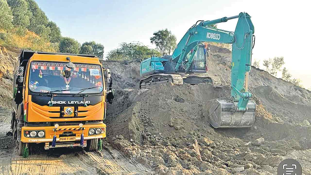 ఓబీ మట్టి తరలింపు మాటున అక్రమాలు!