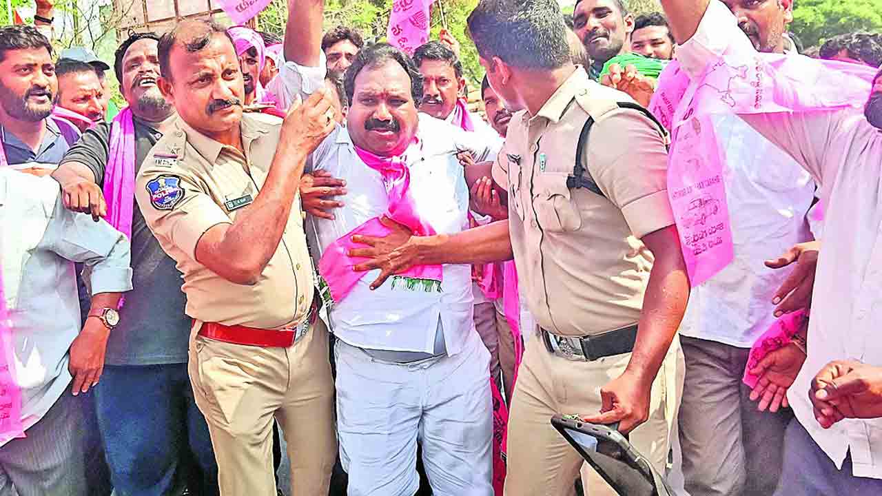 భగ్గుమన్న మక్క రైతులు