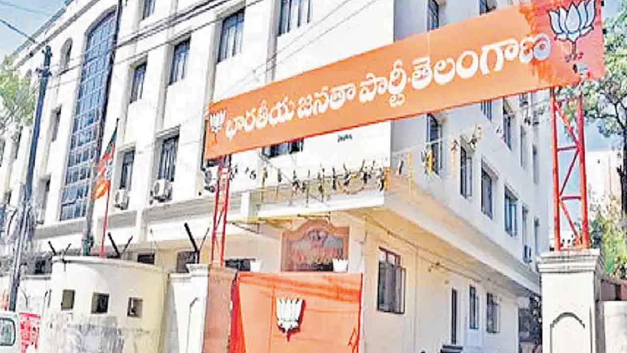 మనోళ్ల పరపతి ఇంతేనా?