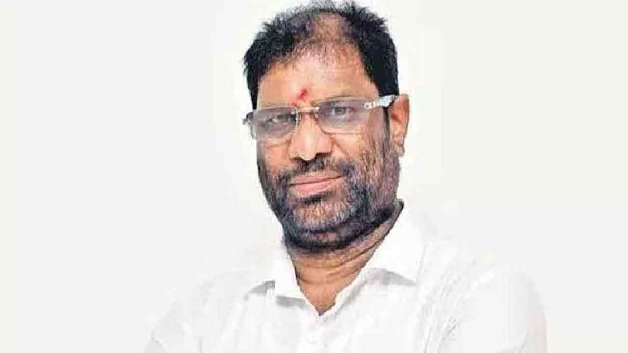 పెట్రో ధరలను నియంత్రించాలి