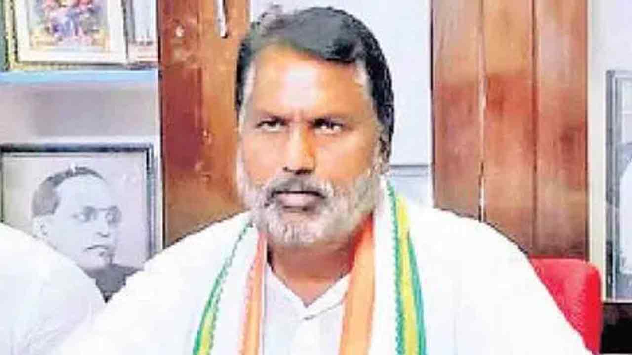 గురుకుల విద్యార్థులకు మంత్రి అడ్లూరి శుభాకాంక్షలు