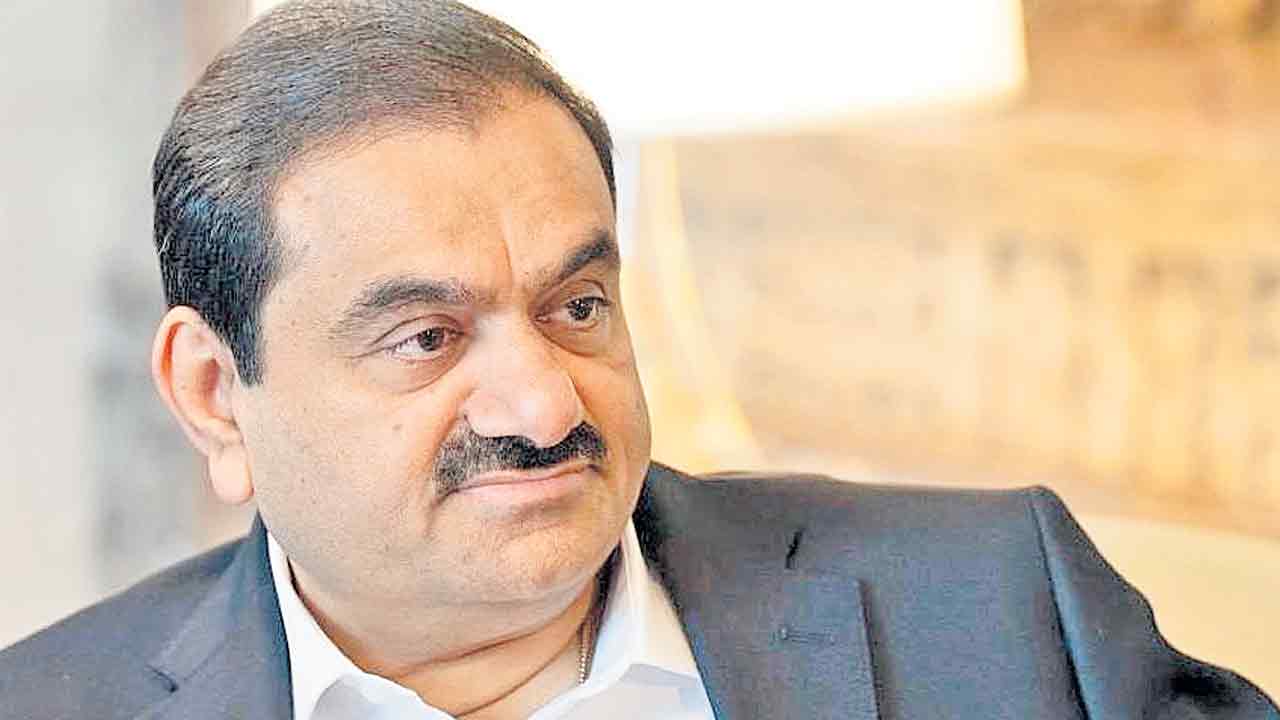 అమెరికాలో అదానీపై కేసులు గాయబ్‌