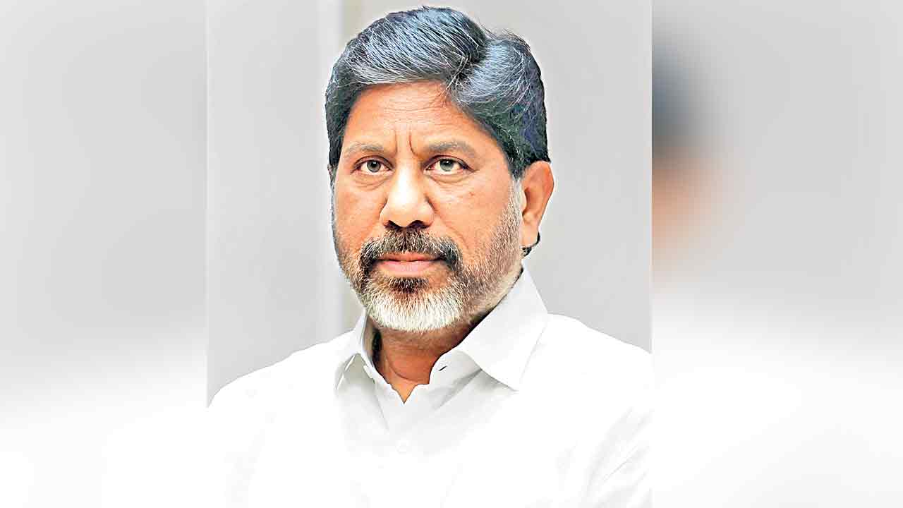 ఆదాయ వనరుల పెంపుపై దృష్టి పెట్టండి