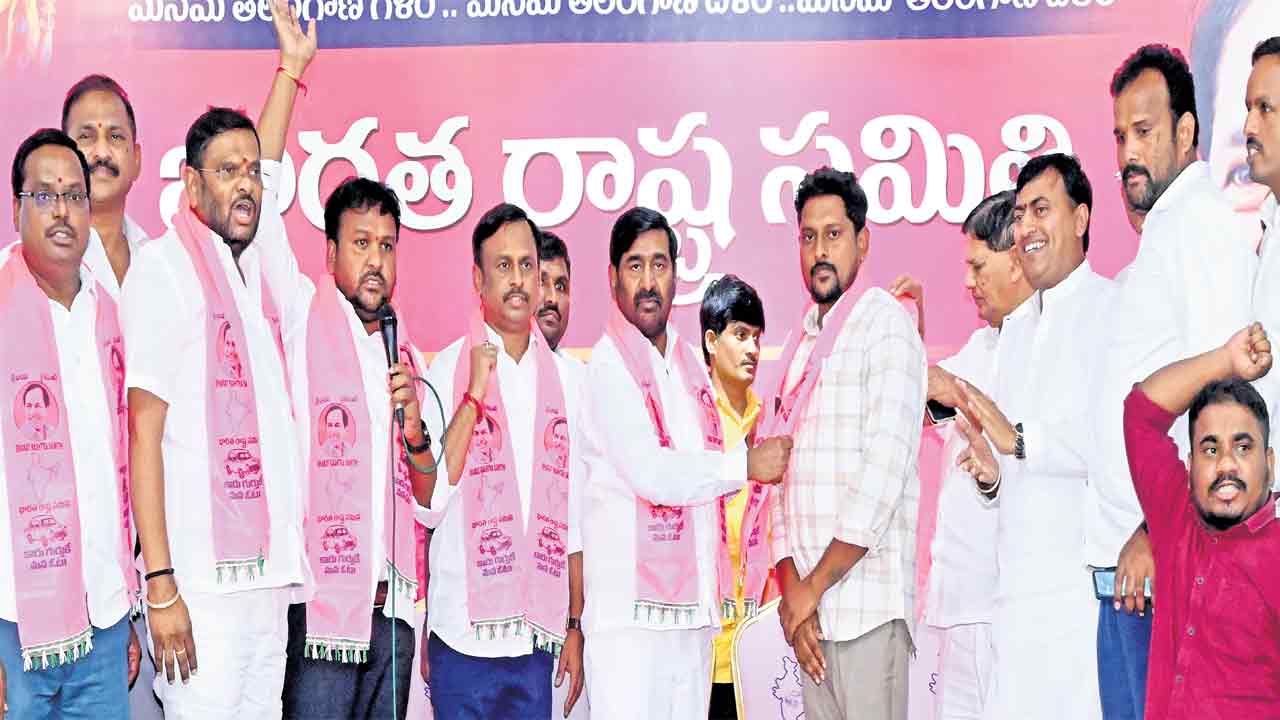 ఉచిత కరెంట్‌కు కాంగ్రెస్‌ ఉరి