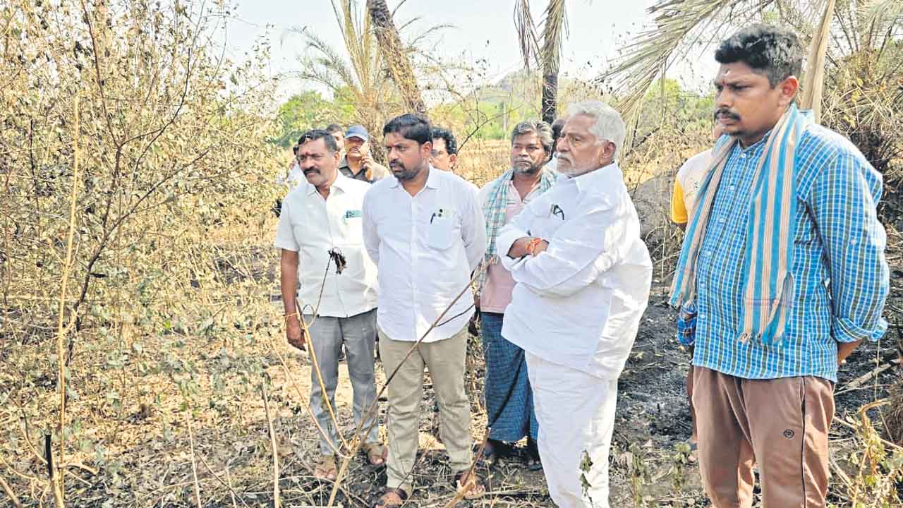 గీతకార్మికులను ఆదుకోవాలి
