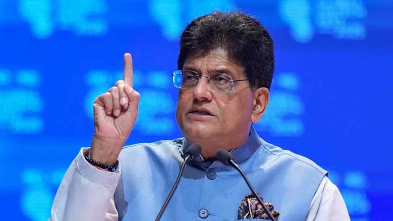 ఎక్సేంజ్‌ రేట్లలో ప్రభుత్యం జోక్యం చేసుకోదు..