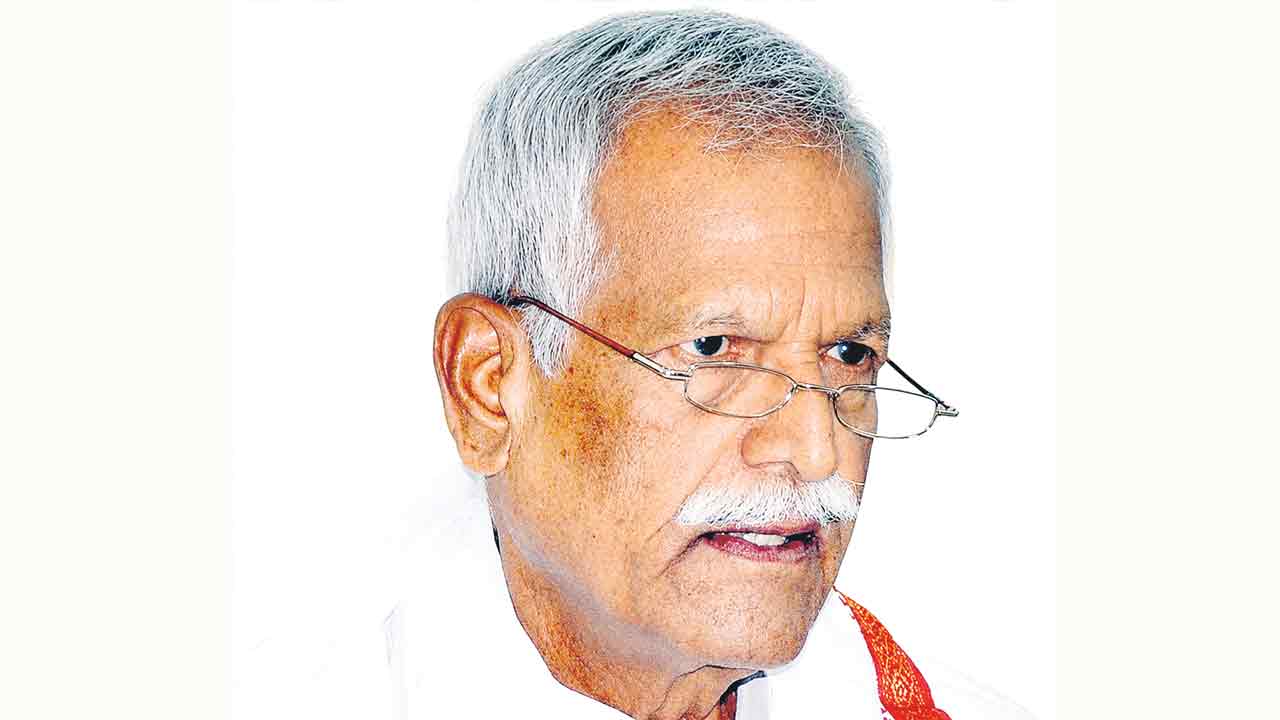 Farmers | రైతులకు 24 గంటల కరెంటు ఎందుకు.. 3 గంటల చాలు.. రైతు కమిషన్‌ చైర్మన్‌ కోదండరెడ్డి వ్యాఖ్యలు