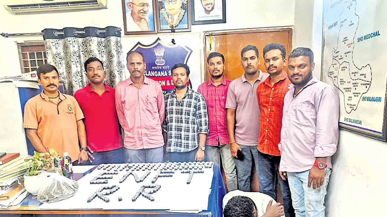 నగరంలో హషీష్‌ ఆయిల్‌ విక్రయాలు