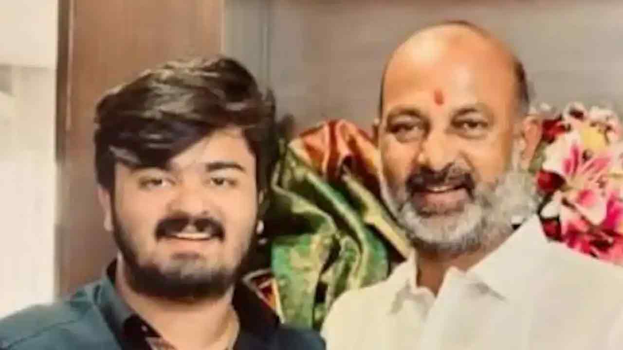 Bandi Sanjay | భగీరథ్‌పై పోక్సో కేసులో సెక్షన్ 21 సెగ.. బండి సంజయ్‌ కూడా విచారణకు!