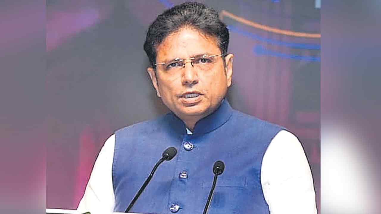 ప్రజల ముంగిటకు ప్రభుత్వ సేవలు