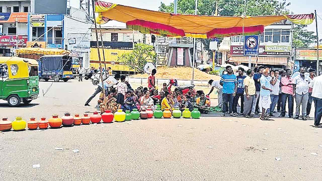 కర్ణాటకలో నీటి సంక్షోభం!