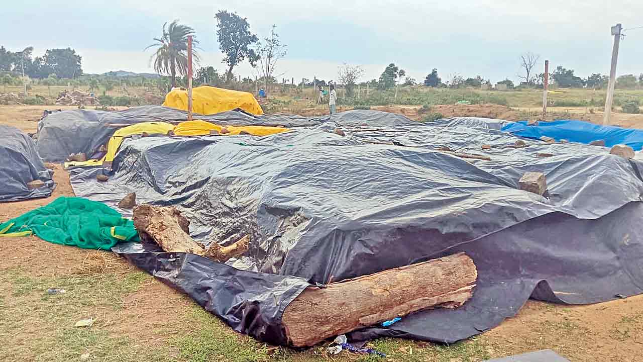 పెండింగ్‌లో రూ.20 కోట్ల చెల్లింపులు