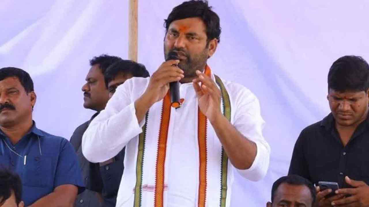 తెలంగాణ రక్షణ సేన కాదు.. తెలంగాణ రాక్షస సేన’