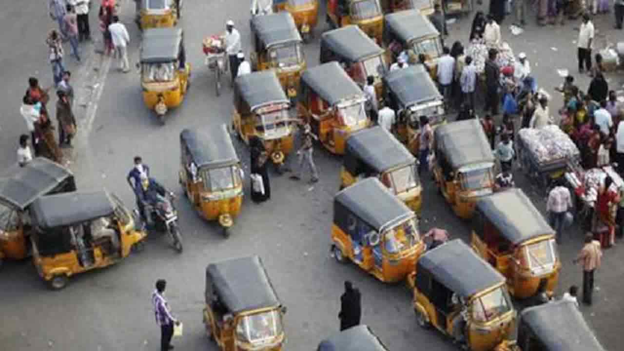నేడు ఆటోడ్రైవర్ల మహాధర్నా