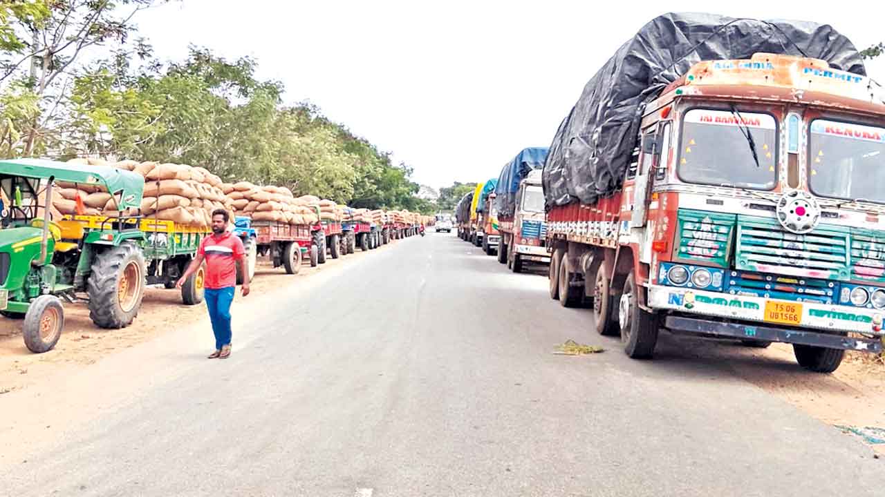 అన్నదాతకు కొన్నగోళ్ల తిప్పలు