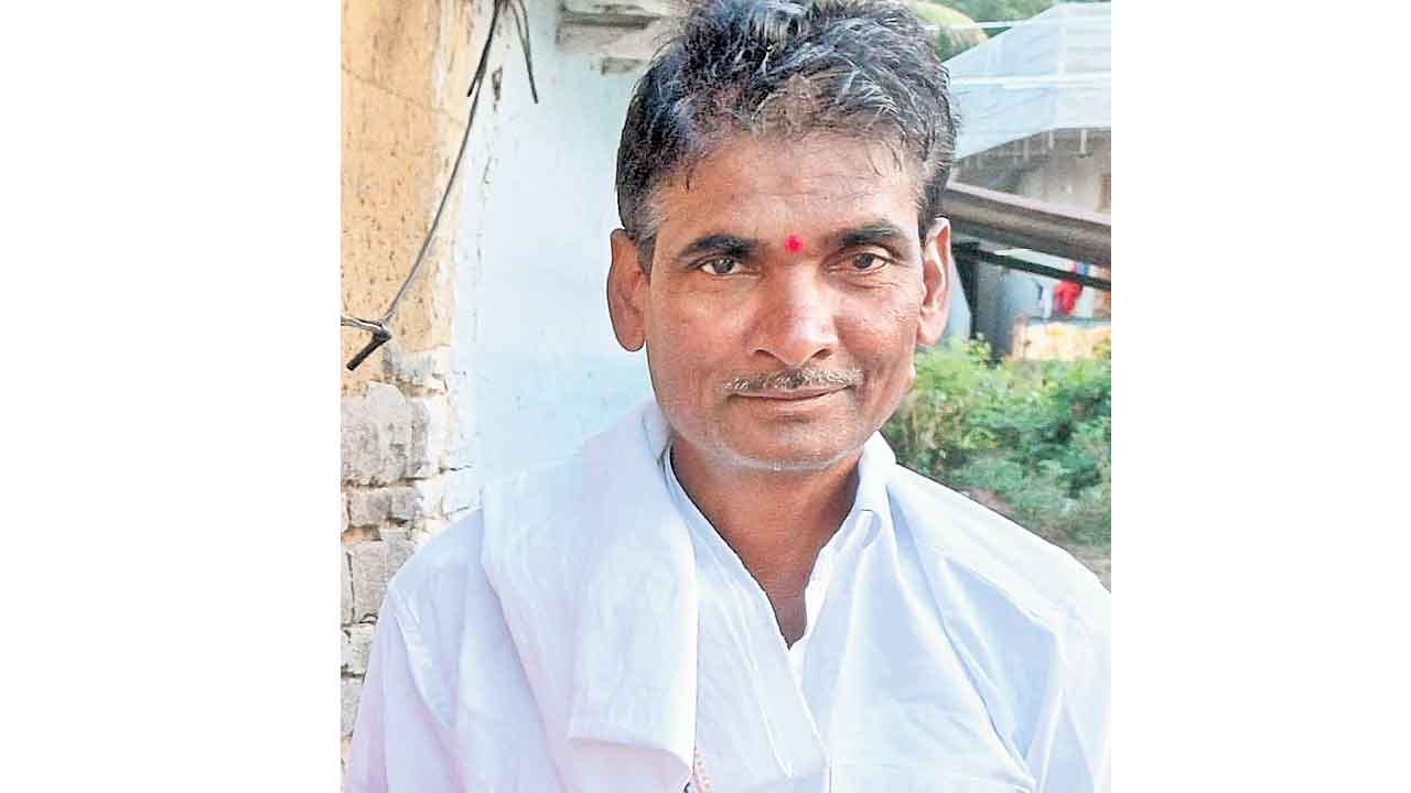 వడ్లు కొంటలేరని రైతు ఆత్మహత్య