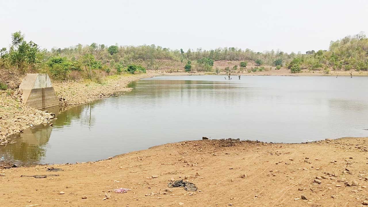 పుష్కలంగా నీళ్లు ఉన్నా.. ప్రయోజనం శూన్యం