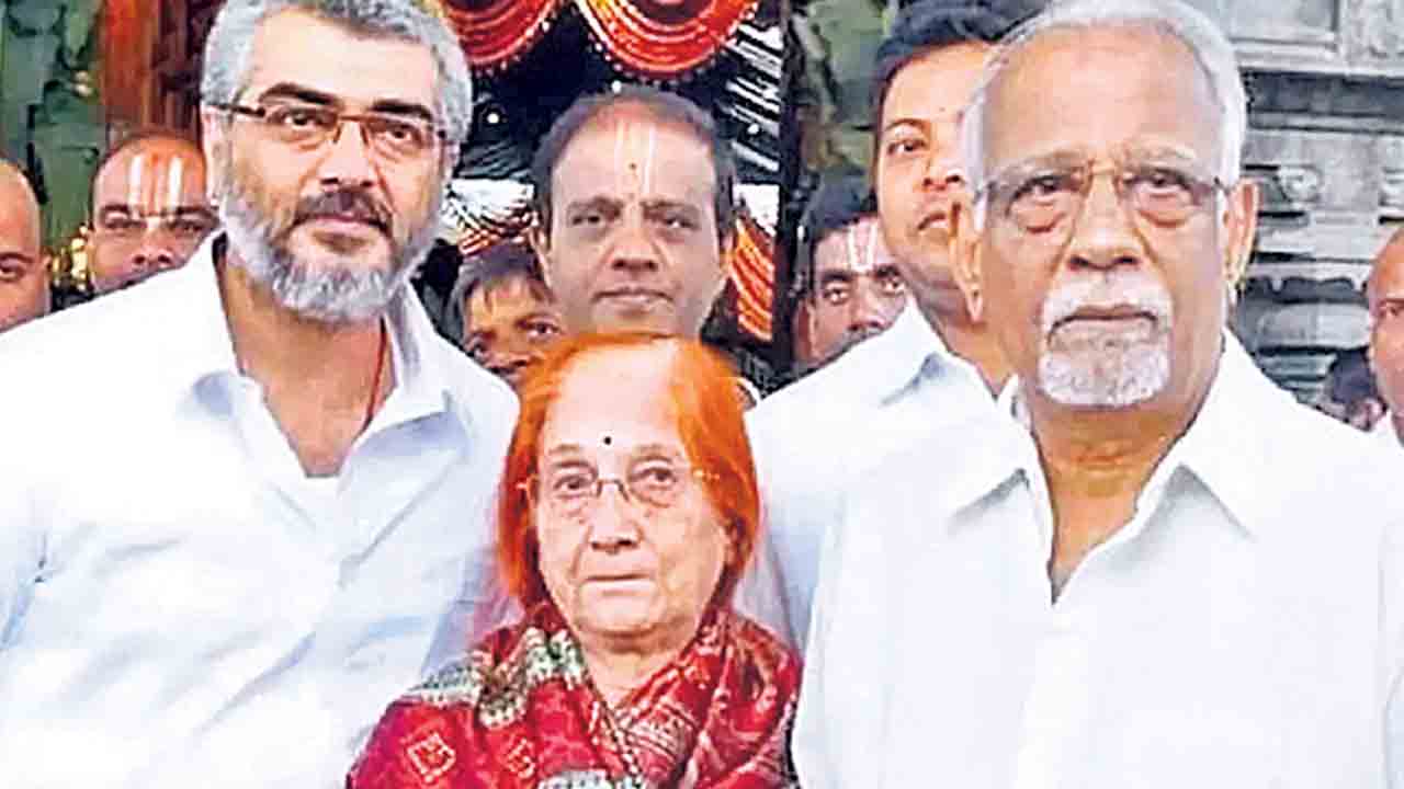 అజిత్‌కు మాతృవియోగం