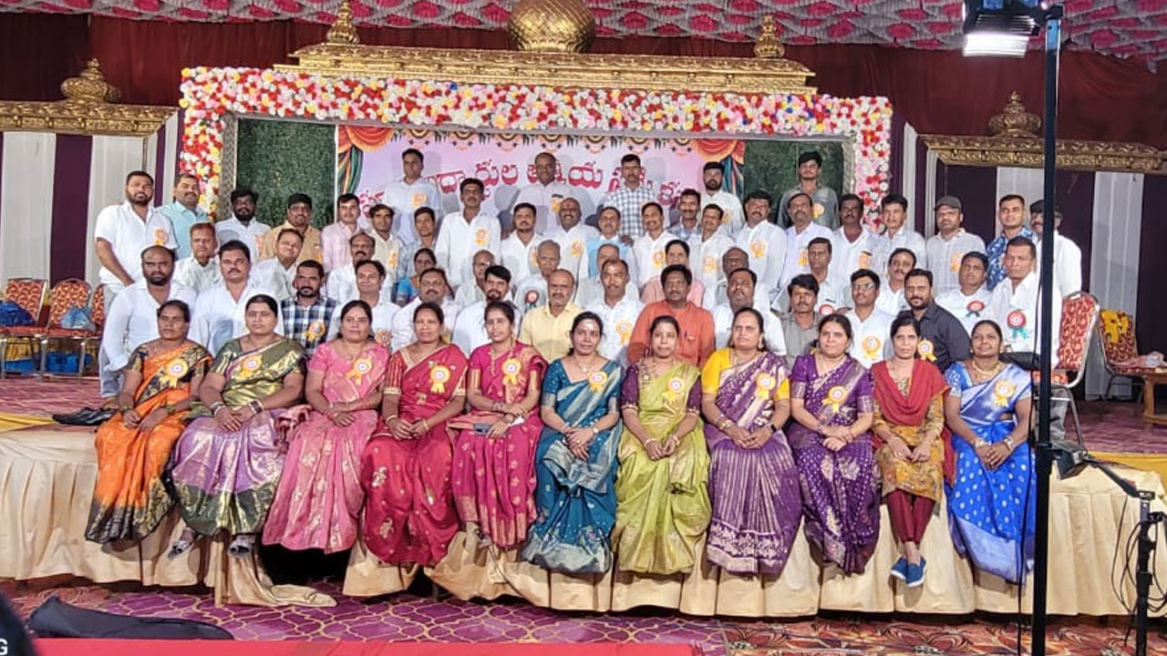Alumni Reunion | ఝరాసంగంలో ఉల్లాసంగా పూర్వ విద్యార్థుల ఆత్మీయ సమ్మేళనం
