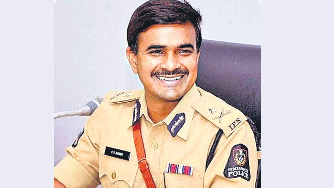 గ్రేహౌండ్స్‌, ఆక్టోపస్‌ రాష్ర్టానికే గర్వకారణం : డీజీపీ