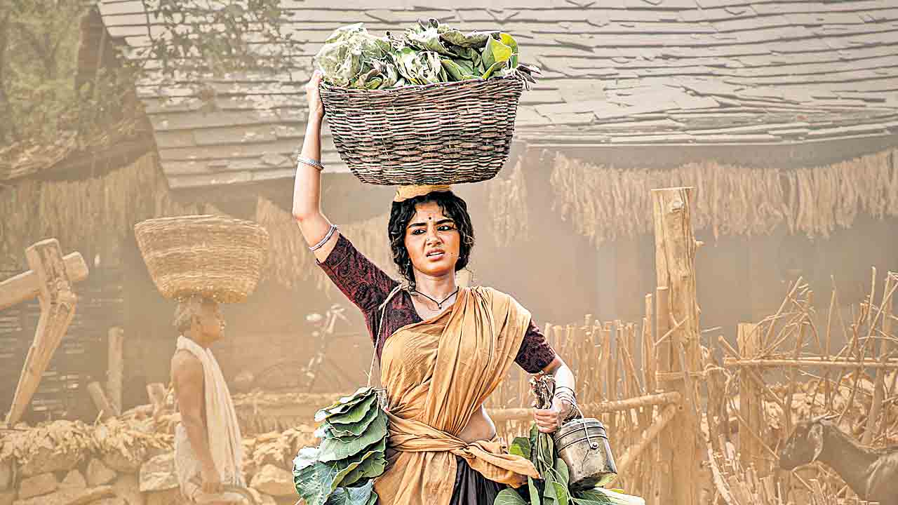 తెలంగాణ గ్రామీణ యువతి పాత్రలో..