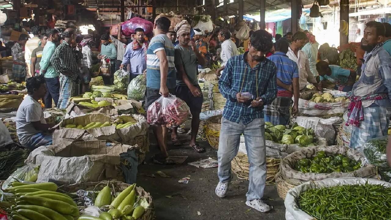 New Delhi | ఢిల్లీలో ఆటోలు, ట్యాక్సీల సమ్మె.. రూ.100కు చేరిన కొత్తిమీర.. మండిపోతున్న కూరగాయల ధరలు