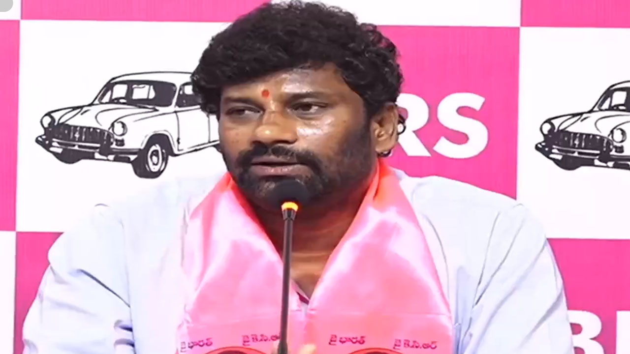 Former MLA Balka Suman | సింగరేణి స్కాముల నుంచి దృష్టిని మరల్చడానికే తనపై అభాండాలు : మాజీ ఎమ్మెల్యే బాల్క సుమన్