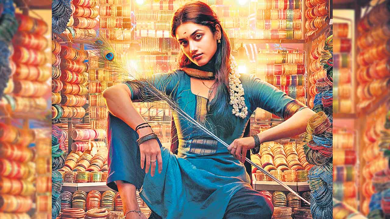 గ్రామీణ యువతి పాత్రలో..