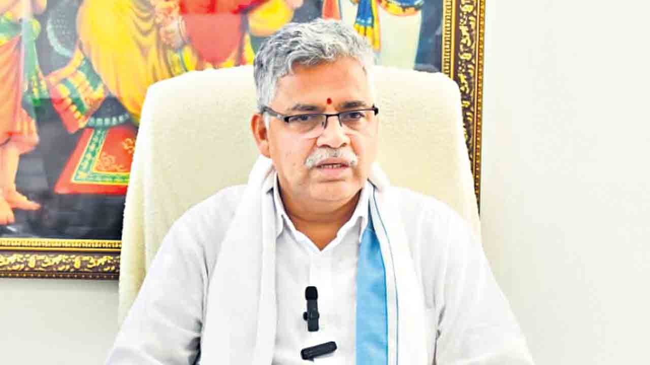 రేపు యాదగిరి గుట్టకు సీఎం