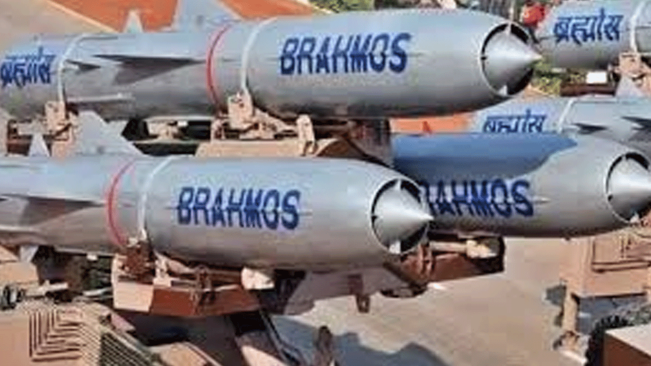 Missile deal | వియత్నాంకు బ్రహ్మోస్‌ మిస్సైళ్లు.. ఒప్పందంపై ఇరుదేశాల సంతకాలు