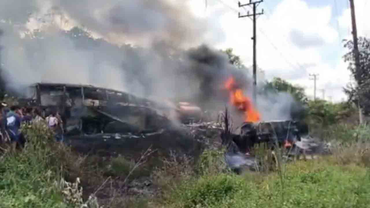 16 Killed In Indonesia | బస్సు, డీజిల్‌ ట్యాంకర్‌ ఢీ.. 16 మంది సజీవదహనం